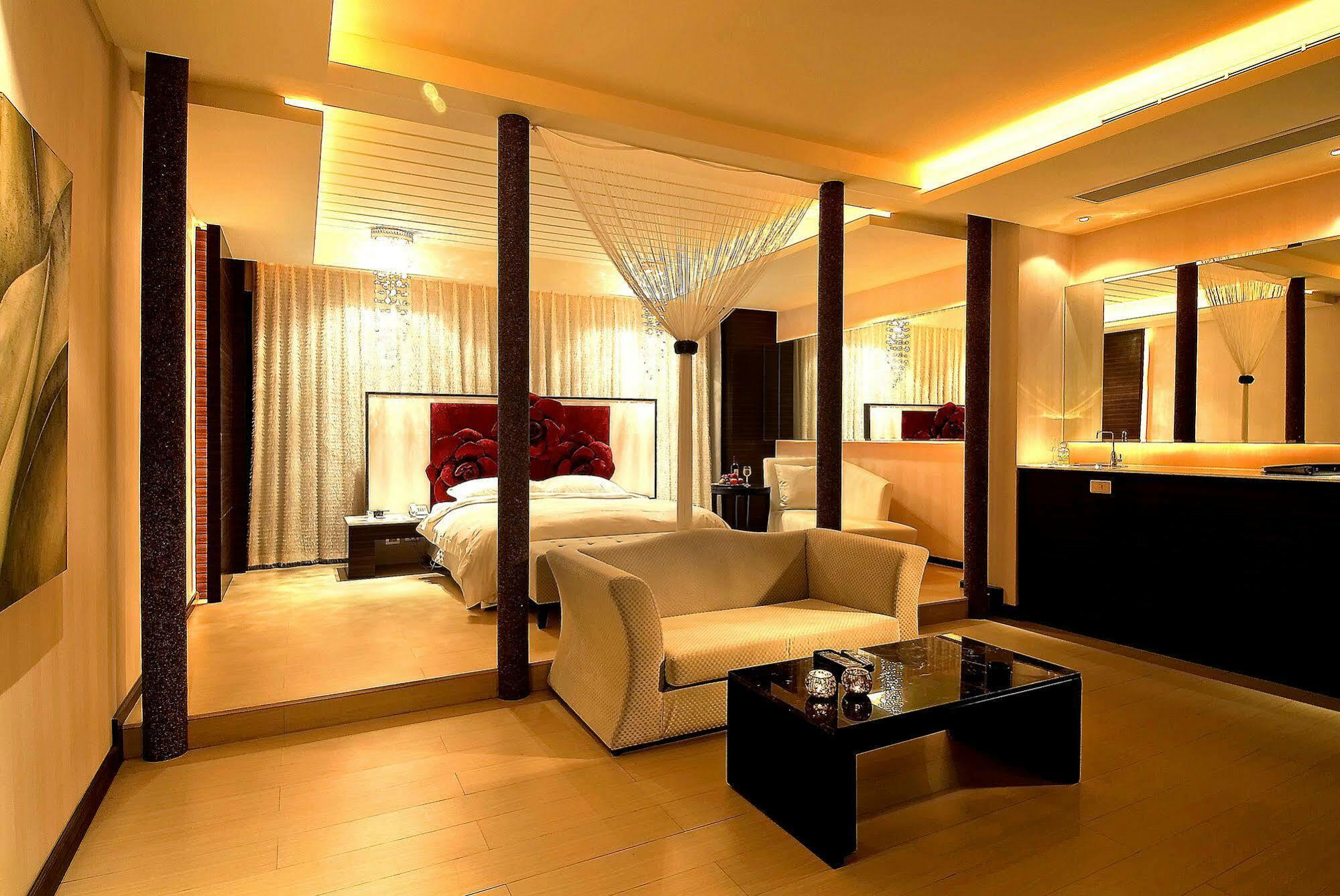All-Ur Boutique Motel-Ping Tung Branch Pingtung Exterior photo