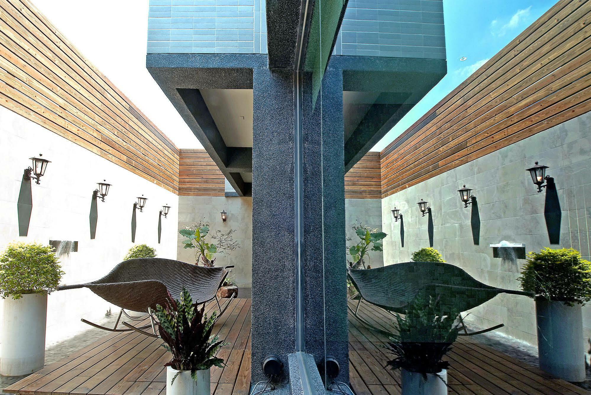 All-Ur Boutique Motel-Ping Tung Branch Pingtung Exterior photo